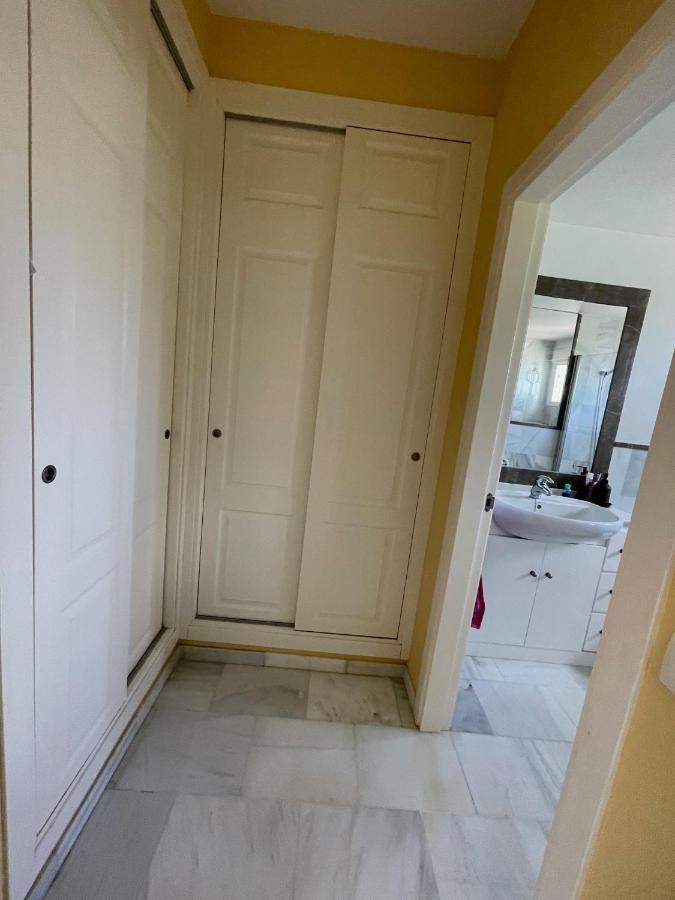 Hochwertiges Haus In Wunderschoener Golf Anlage Am Meer 罗塔 外观 照片